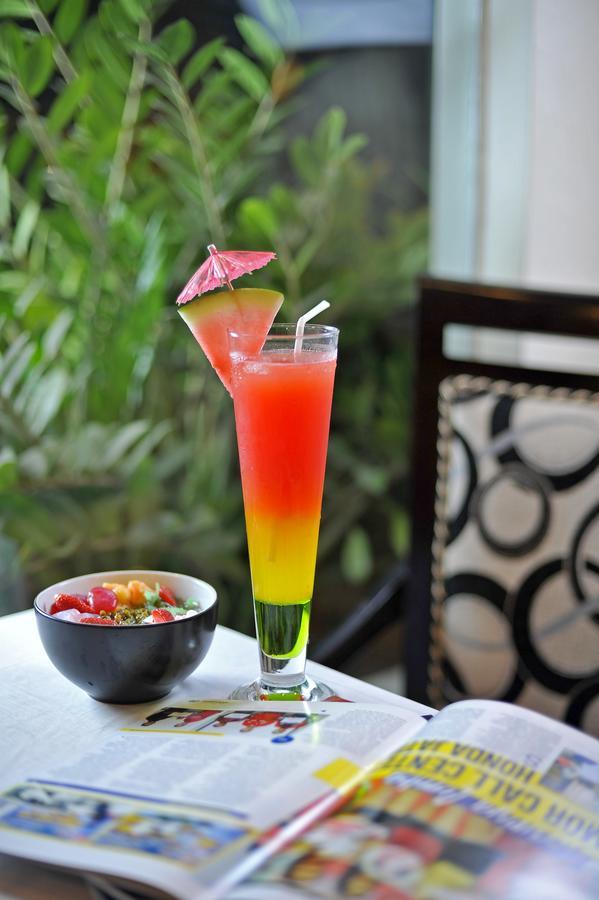 The Sun Hotel Sidoarjo Exterior photo