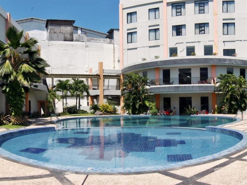 The Sun Hotel Sidoarjo Exterior photo